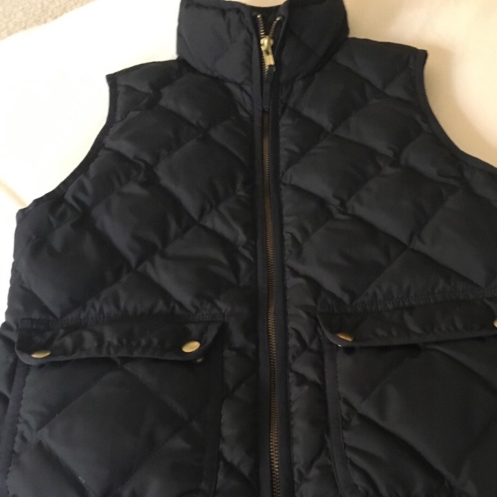 J. Crew Quilted Excursion Vest - image 6